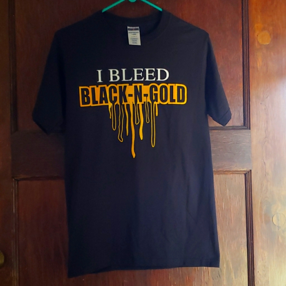 NWT Unisex Pittsburgh/Black & Gold  T-Shirt - Size S